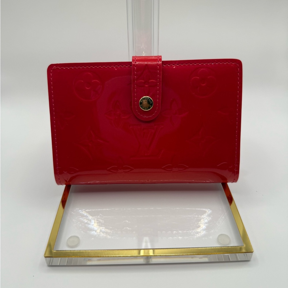 Louis Vuitton pink vernis vintage wallet